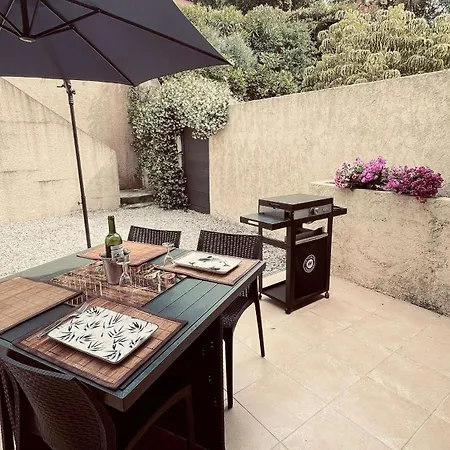 Gascou - Golfe De St-tropez - Mazet Dans Un Domaine Avec Piscine Et Terrain De Tennis فيلة *