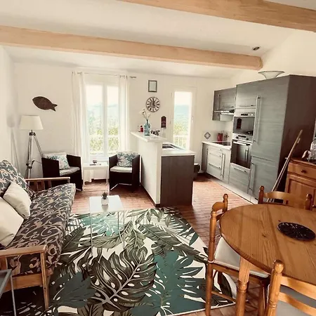 Gascou - Golfe De St-tropez - Mazet Dans Un Domaine Avec Piscine Et Terrain De Tennis Villa *