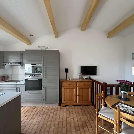 Gascou - Golfe De St-tropez - Mazet Dans Un Domaine Avec Piscine Et Terrain De Tennis Villa
