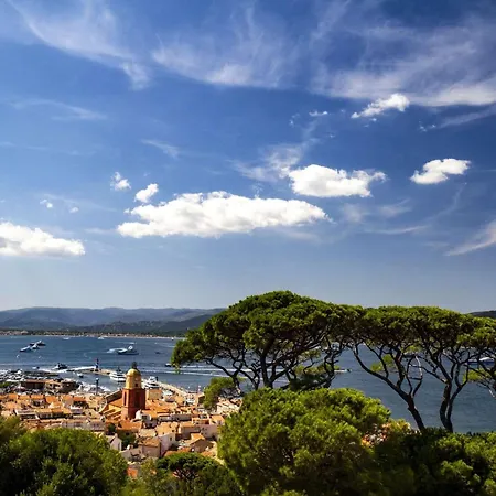 Gascou - Golfe De St-tropez - Mazet Dans Un Domaine Avec Piscine Et Terrain De Tennis Villa *